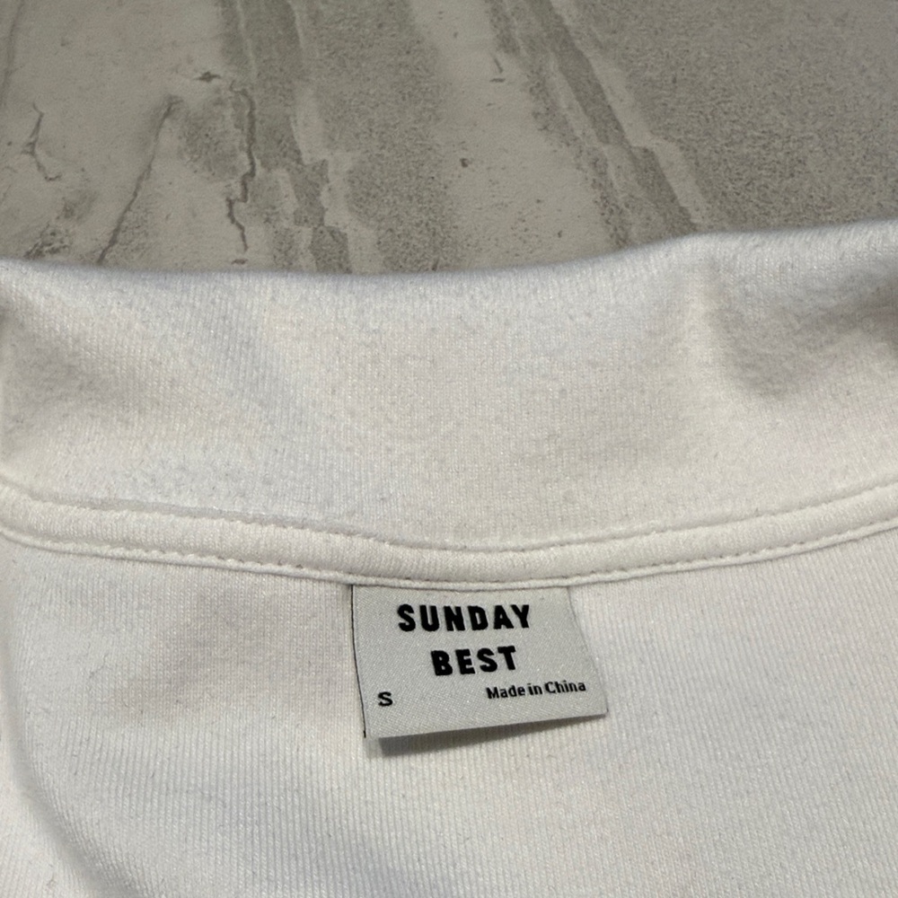 Aritzia Sunday Best White Half Zip Long Sleeve Cropped Top - Picture 3 of 4